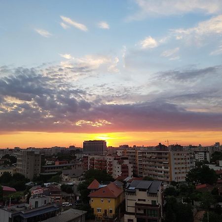 Lovely Apartment With City View Bucarest Exterior foto