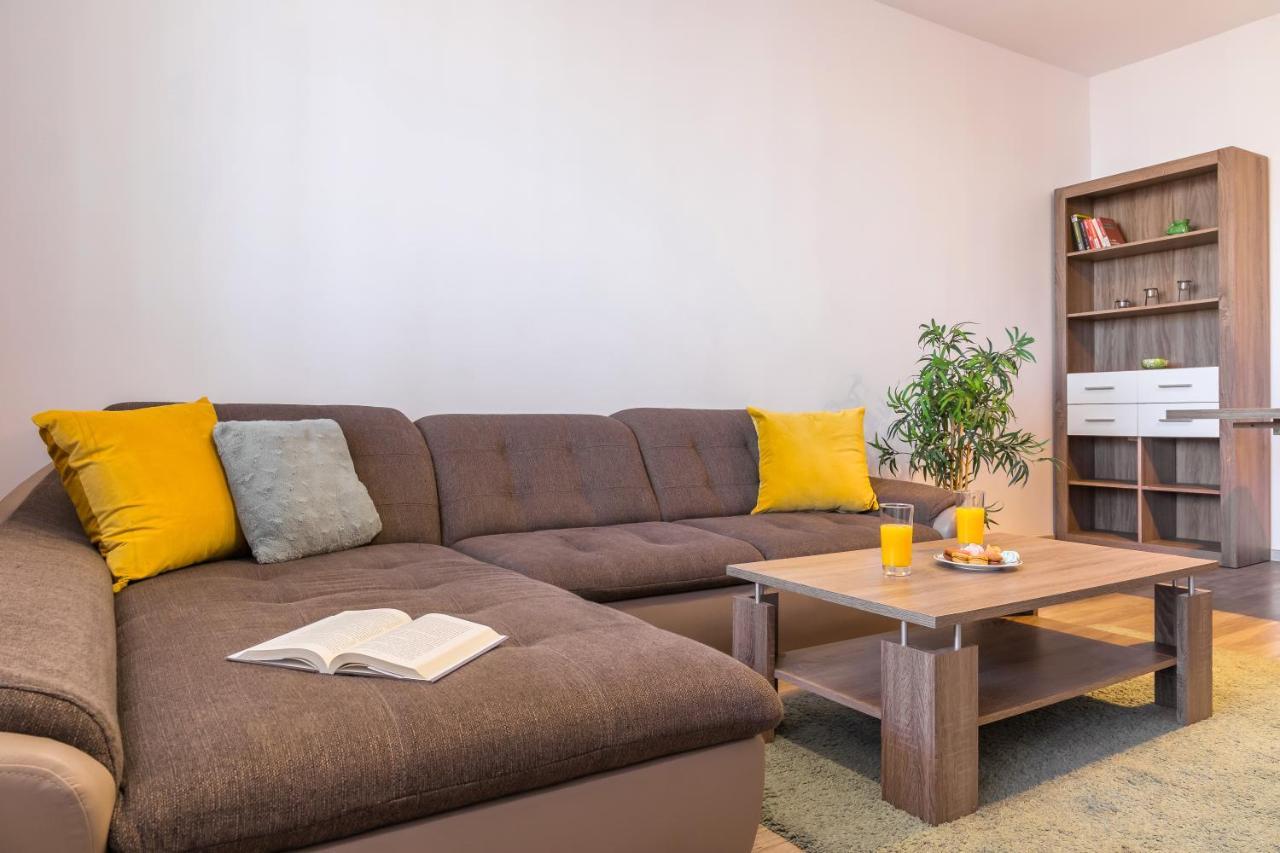 Lovely Apartment With City View Bucarest Exterior foto
