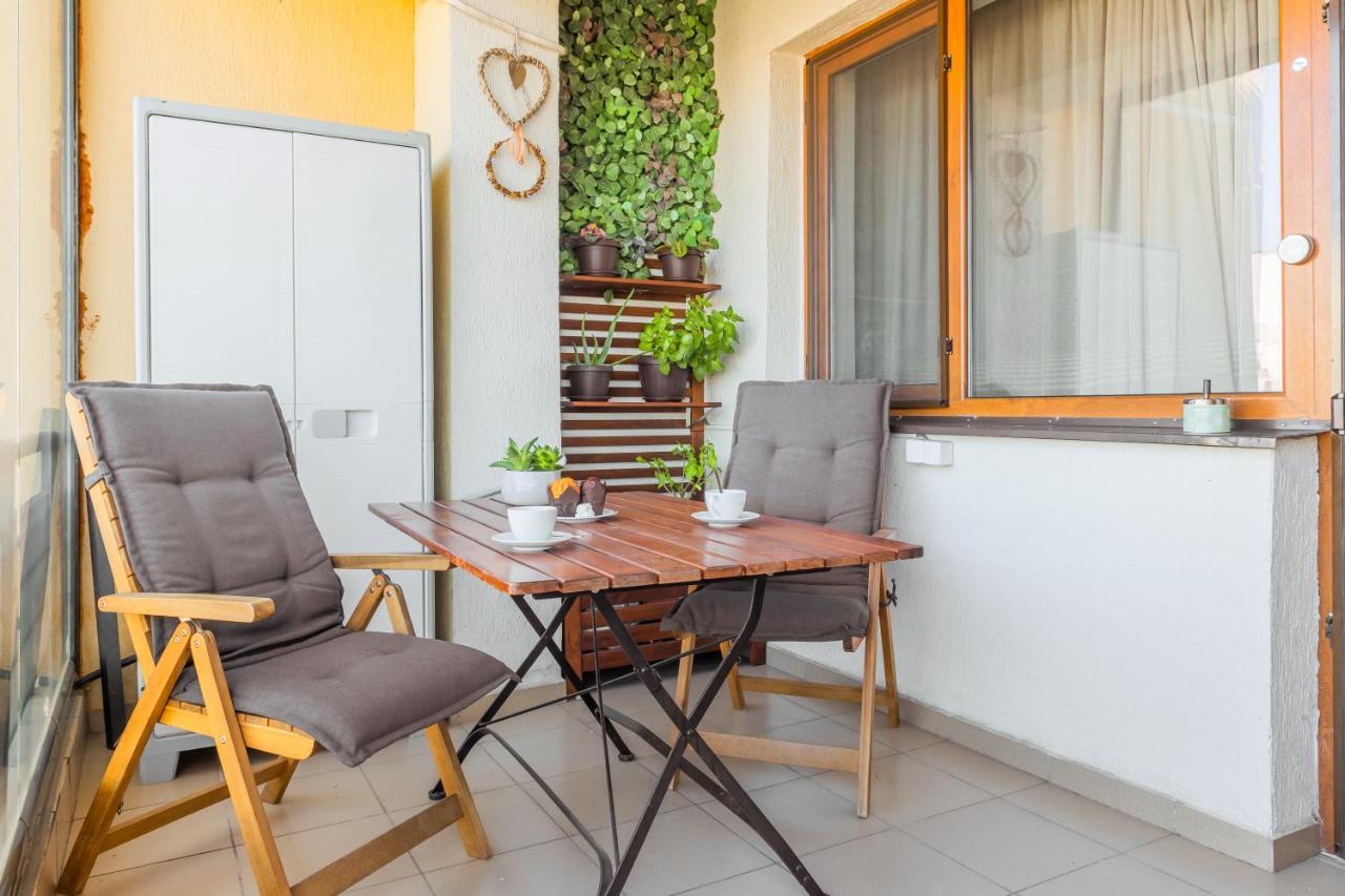Lovely Apartment With City View Bucarest Exterior foto