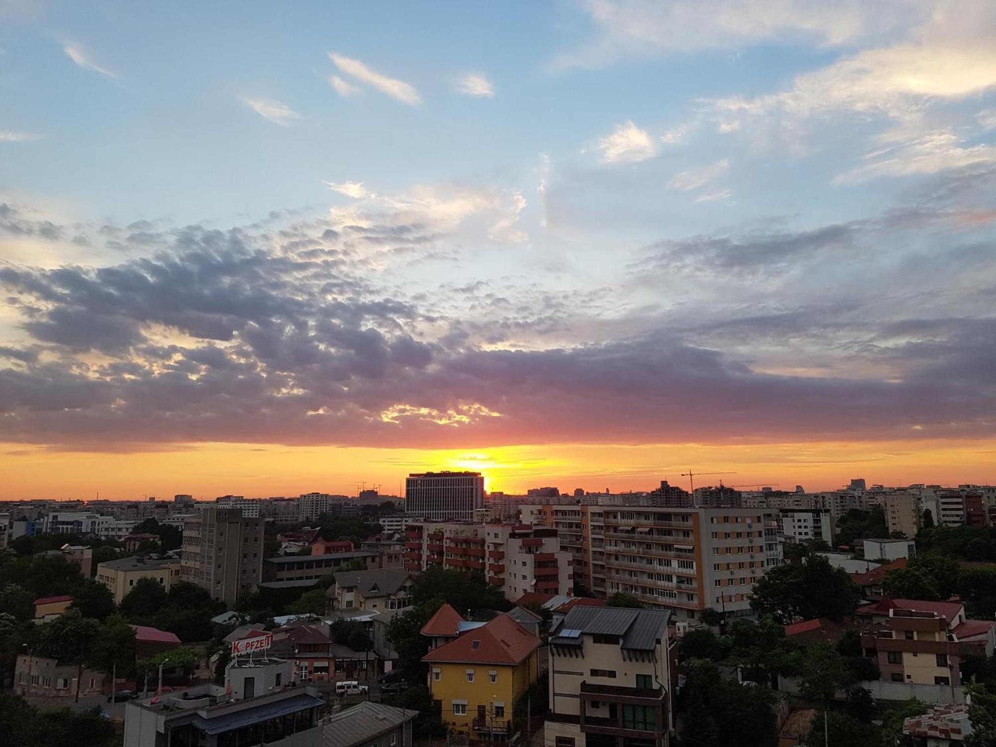 Lovely Apartment With City View Bucarest Exterior foto
